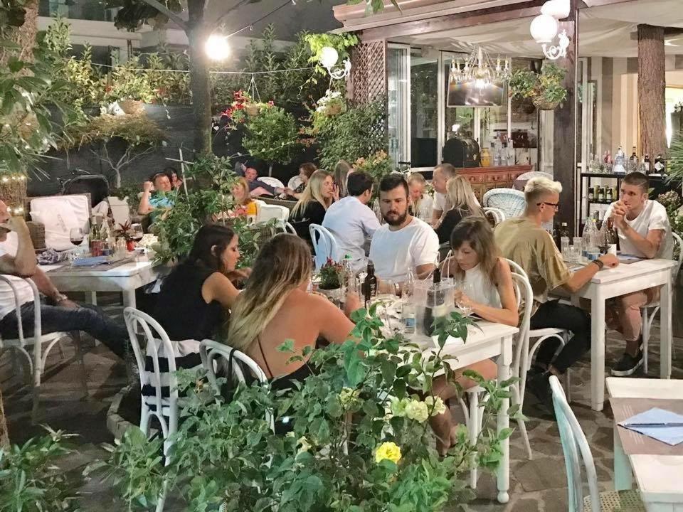 מילאנו מריטימה Hotel Helvetia מראה חיצוני תמונה